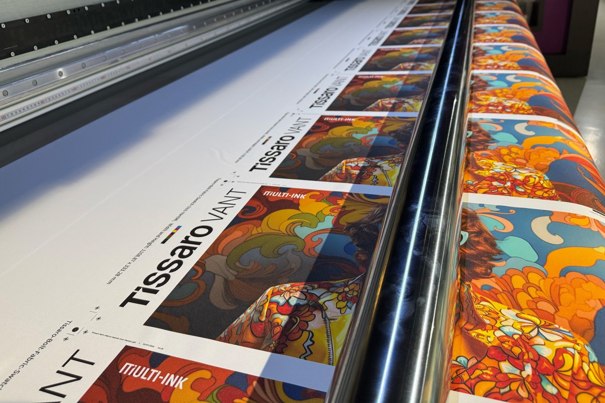 Jetrix XAR320 3.2m UV Hybrid Printer - Papergraphics