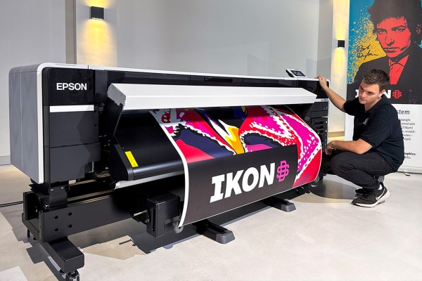 IKON Roller Banner Cassettes