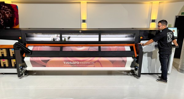 HP Stitch S1000