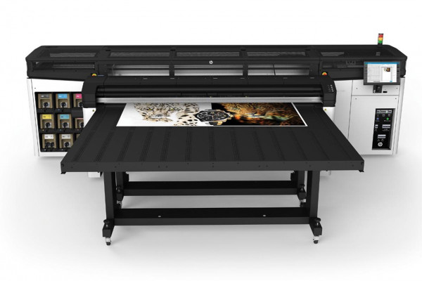 Book an HP Latex R Printer Series demo with Papergraphics: 0345 130 0662